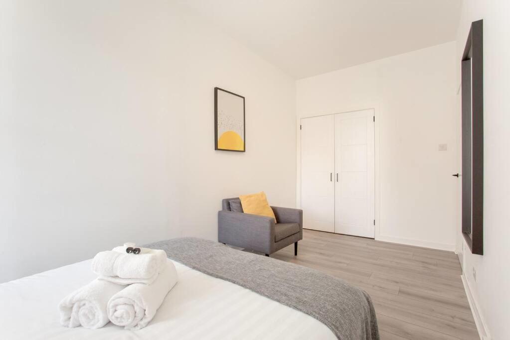 Modern & Bright 1 Bed For 4 Close To City Centre! Lejlighed Edinburgh Eksteriør billede