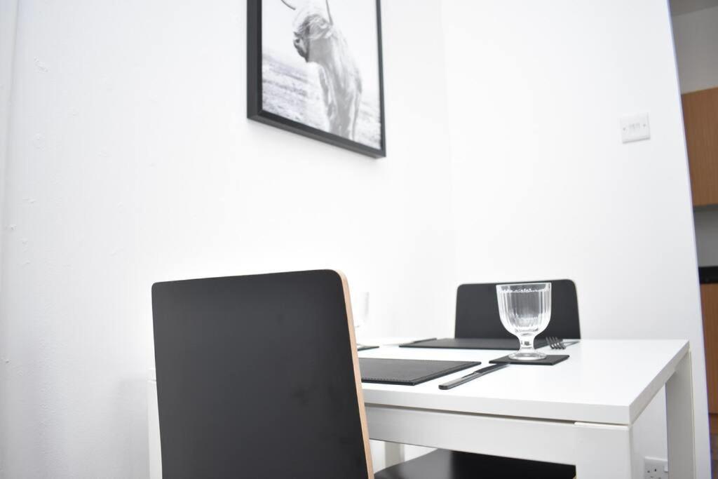 Modern & Bright 1 Bed For 4 Close To City Centre! EDI Eksteriør billede